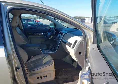 2010 Lincoln Mkx z USA, uszkodzony, nr VIN 2LMDJ6JC4ABJ17574